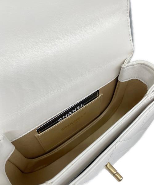 CHANEL（シャネル）CHANEL (シャネル) マトラッセ ラウンドムーン メッセンジャー ショルダーバック/Matelassé Round Moon Messenger Shoulder Bag/AS2484 ホワイトの古着・服飾アイテム