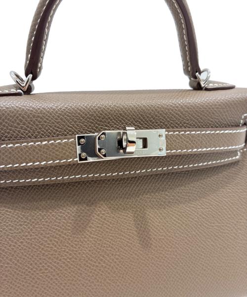 HERMES（エルメス）HERMES (エルメス) ミニケリー2 19/HERMÈS Mini Kelly II 19 Sellier Epsom Étoupe/エトゥープ エプソン B刻印 2023 ショルダーバッグ セリエ エトゥープの古着・服飾アイテム