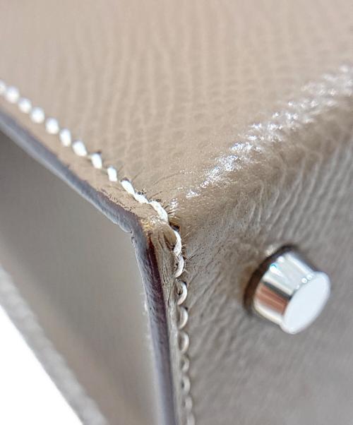 HERMES（エルメス）HERMES (エルメス) ミニケリー2 19/HERMÈS Mini Kelly II 19 Sellier Epsom Étoupe/エトゥープ エプソン B刻印 2023 ショルダーバッグ セリエ エトゥープの古着・服飾アイテム