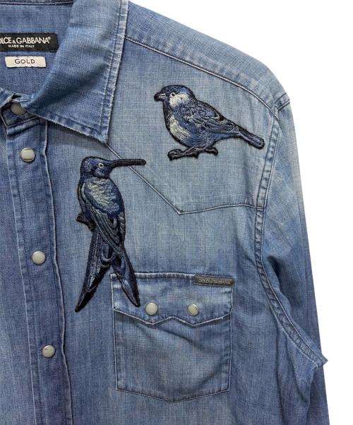 DOLCE & GABBANA（ドルチェ＆ガッバーナ）DOLCE & GABBANA (ドルチェ＆ガッバーナ) 鳥刺繍デニムシャツ ブルー サイズ:43の古着・服飾アイテム