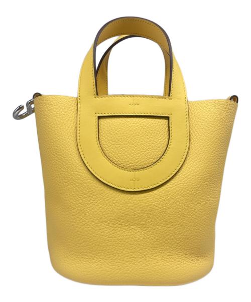 HERMES（エルメス）HERMES (エルメス) In-the-Loop 18 Bag インザループ 18 K刻印:2025年製 トリヨンクレマンス×ヴォースイフト イエロー系 シルバー金具  イエロー サイズ:18の古着・服飾アイテム