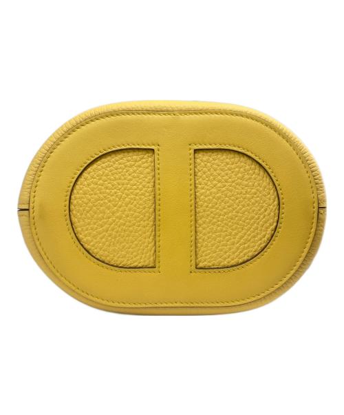 HERMES（エルメス）HERMES (エルメス) In-the-Loop 18 Bag インザループ 18 K刻印:2025年製 トリヨンクレマンス×ヴォースイフト イエロー系 シルバー金具  イエロー サイズ:18の古着・服飾アイテム