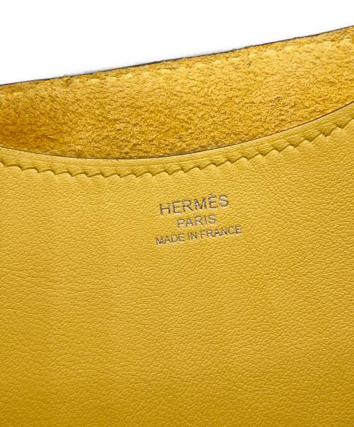 HERMES（エルメス）HERMES (エルメス) In-the-Loop 18 Bag インザループ 18 K刻印:2025年製 トリヨンクレマンス×ヴォースイフト イエロー系 シルバー金具  イエロー サイズ:18の古着・服飾アイテム