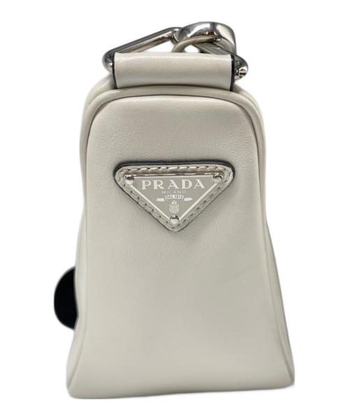 PRADA（プラダ）PRADA (プラダ) トライアングル レザー ショルダーバッグ/トライアングルショルダーバッグ	 ホワイトの古着・服飾アイテム