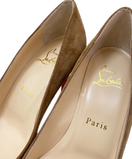 Christian Louboutin（クリスチャン・ルブタン）Christian Louboutin (クリスチャン・ルブタン) スウェードパンプス ベージュ サイズ:35の古着・服飾アイテム
