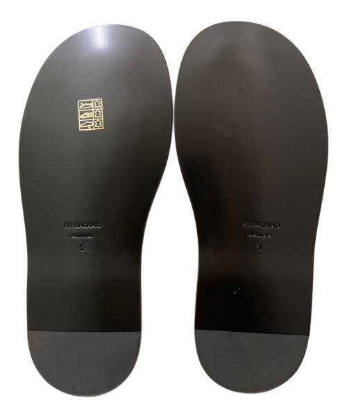 Ferragamo（フェラガモ）Ferragamo (フェラガモ) ロゴレザーサンダル ブラック サイズ:5の古着・服飾アイテム
