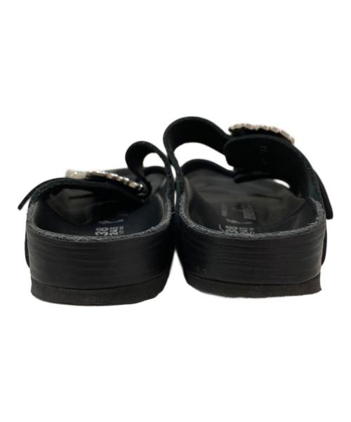 BIRKENSTOCK（ビルケンシュトック）BIRKENSTOCK (ビルケンシュトック) Manolo Blahnik (マノロ ブラニク) ARIZONA CRYSTAL BUCKLE /アリゾナ クリスタル バックル ブラック サイズ:38の古着・服飾アイテム
