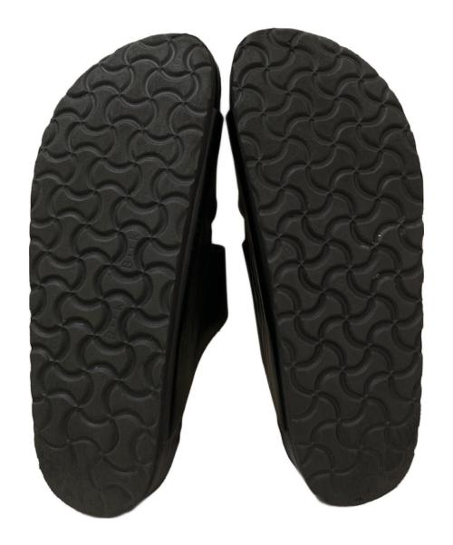 BIRKENSTOCK（ビルケンシュトック）BIRKENSTOCK (ビルケンシュトック) Manolo Blahnik (マノロ ブラニク) ARIZONA CRYSTAL BUCKLE /アリゾナ クリスタル バックル ブラック サイズ:38の古着・服飾アイテム