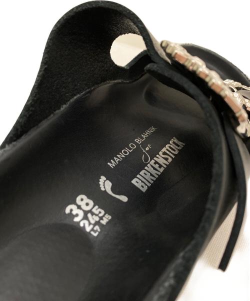BIRKENSTOCK（ビルケンシュトック）BIRKENSTOCK (ビルケンシュトック) Manolo Blahnik (マノロ ブラニク) ARIZONA CRYSTAL BUCKLE /アリゾナ クリスタル バックル ブラック サイズ:38の古着・服飾アイテム