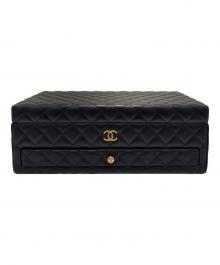 CHANEL（シャネル）の古着「Matelassé Jewelry Box/マトラッセジュエリーボックス」