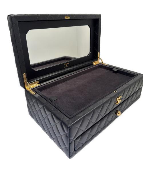 CHANEL（シャネル）CHANEL (シャネル) Matelassé Jewelry Box/マトラッセジュエリーボックスの古着・服飾アイテム