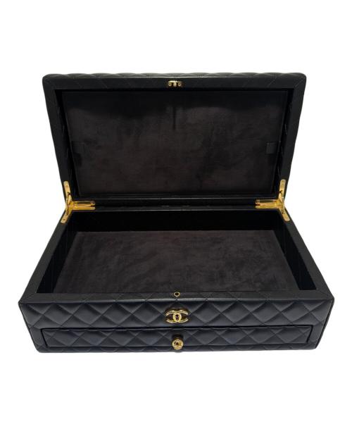 CHANEL（シャネル）CHANEL (シャネル) Matelassé Jewelry Box/マトラッセジュエリーボックスの古着・服飾アイテム