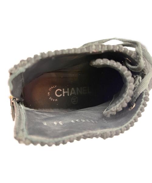 CHANEL（シャネル）CHANEL (シャネル) コーデュロイショートブーツ/ココマーク/パール ブラック サイズ:36の古着・服飾アイテム