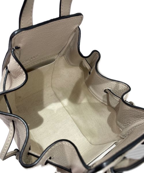 LOEWE（ロエベ）LOEWE (ロエベ) ミニドローストリングハンモックバッグ サンド サイズ:ミニの古着・服飾アイテム