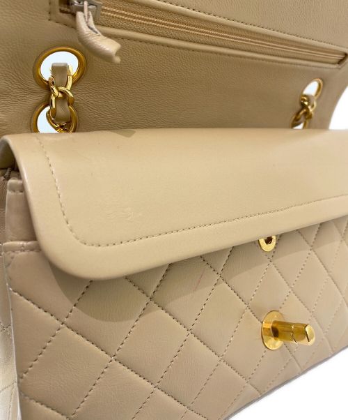 CHANEL（シャネル）CHANEL (シャネル) ダブルフラップマトラッセ23 ベージュ サイズ:23の古着・服飾アイテム