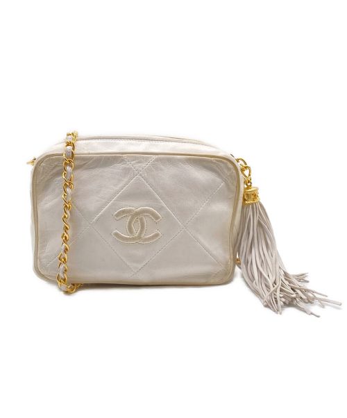 CHANEL（シャネル）CHANEL (シャネル) タッセルショルダーバッグ ホワイト サイズ:-の古着・服飾アイテム