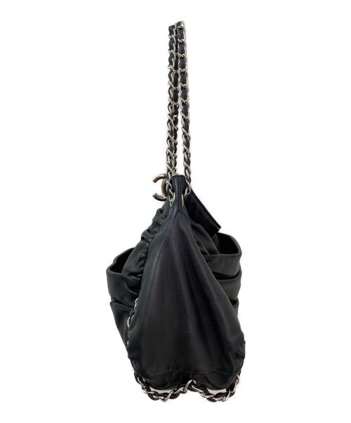 CHANEL（シャネル）CHANEL (シャネル) ココチャームチェーンギャザーショルダーバッグ ブラック×シルバー サイズ:-の古着・服飾アイテム