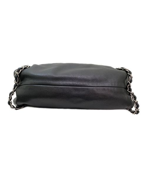 CHANEL（シャネル）CHANEL (シャネル) ココチャームチェーンギャザーショルダーバッグ ブラック×シルバー サイズ:-の古着・服飾アイテム