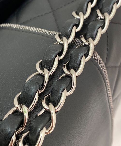 CHANEL（シャネル）CHANEL (シャネル) ダブルチェーンショルダーバッグ ブラック サイズ:-の古着・服飾アイテム