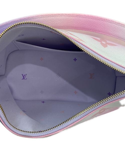 LOUIS VUITTON（ルイ ヴィトン）LOUIS VUITTON (ルイ ヴィトン) マシュマロPM ピンク サイズ:PM 未使用品の古着・服飾アイテム