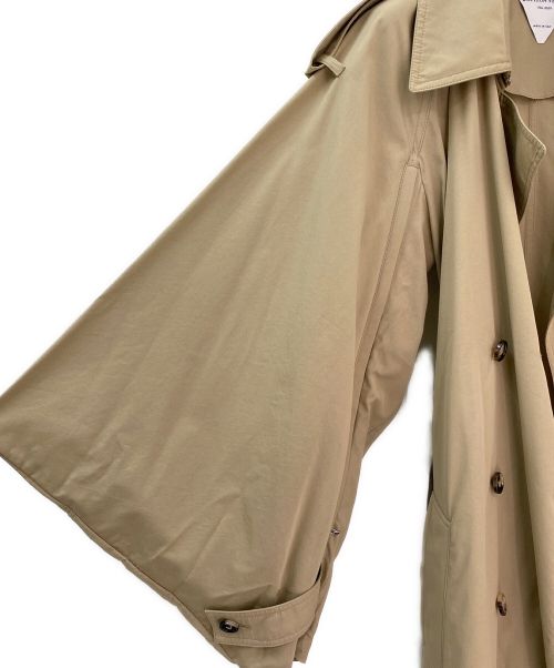 BOTTEGA VENETA（ボッテガベネタ）BOTTEGA VENETA (ボッテガベネタ) デザイントレンチコート ベージュ サイズ:38の古着・服飾アイテム