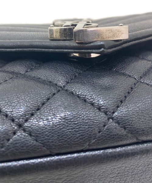 Saint Laurent Paris（サンローランパリ）Saint Laurent Paris (サンローランパリ) スモールサッチェルチェーンショルダーバッグ ブラックの古着・服飾アイテム