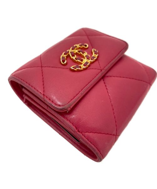 CHANEL（シャネル）CHANEL (シャネル) 3つ折り財布 ショッキングピンクの古着・服飾アイテム