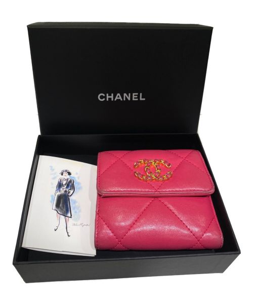CHANEL（シャネル）CHANEL (シャネル) 3つ折り財布 ショッキングピンクの古着・服飾アイテム