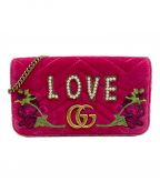 GUCCIグッチ）の古着「GGマーモント チェーンショルダーバッグ」｜ショッキングピンク