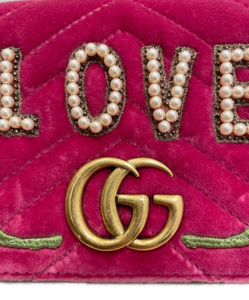 GUCCI（グッチ）GUCCI (グッチ) GGマーモント チェーンショルダーバッグ ショッキングピンクの古着・服飾アイテム