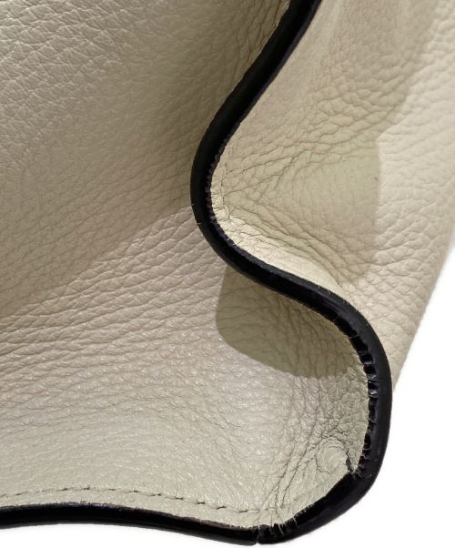 GUCCI（グッチ）GUCCI (グッチ) バンブーデイリー2WAYバッグ アイボリーの古着・服飾アイテム