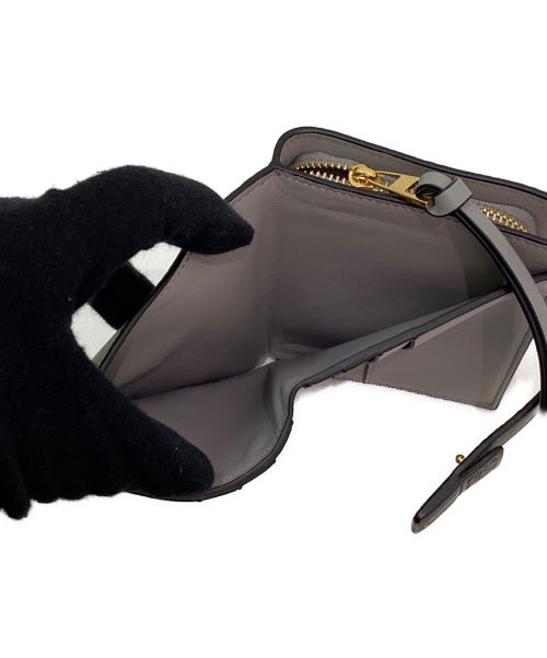 LOEWE（ロエベ）LOEWE (ロエベ) コンパクト ジップウォレット ローレルグリーン/ダークカーキグリーンの古着・服飾アイテム