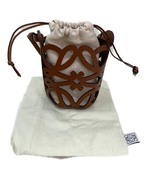 LOEWE（ロエベ）LOEWE (ロエベ) アナグラムカットアウト ポケット ブラウンの古着・服飾アイテム