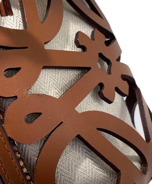 LOEWE（ロエベ）LOEWE (ロエベ) アナグラムカットアウト ポケット ブラウンの古着・服飾アイテム