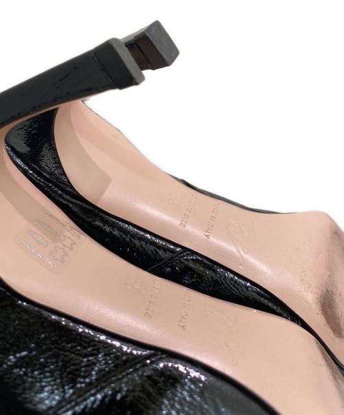 Roger Vivier（ロジェ ヴィヴィエ）Roger Vivier (ロジェ ヴィヴィエ) エナメルハーフブーツ ブラック サイズ:35の古着・服飾アイテム