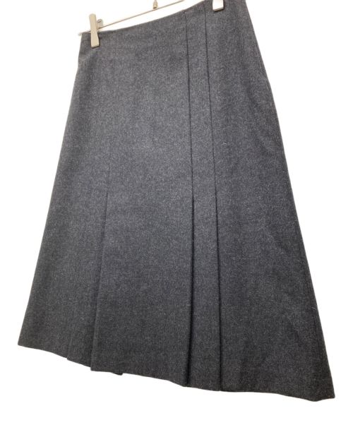 ANAYI（アナイ）ANAYI (アナイ) 膝丈プリーツスカート グレー サイズ:SIZE 36の古着・服飾アイテム