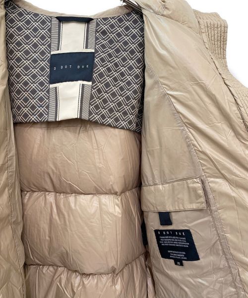 D DOT DUE（ディードットドゥエ）D DOT DUE (ディードットドゥエ) PISA35ダウンジャケット ベージュ サイズ:XSの古着・服飾アイテム