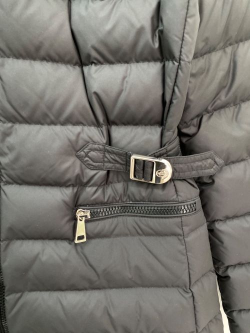 MONCLER（モンクレール）MONCLER (モンクレール) CAPUCINO/ダウンコート ブラックの古着・服飾アイテム