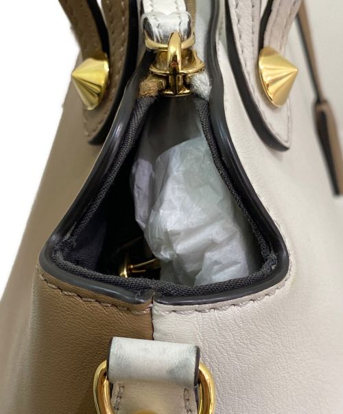 FENDI（フェンディ）FENDI (フェンディ) バイザウェイ ホワイト×ブラウンの古着・服飾アイテム