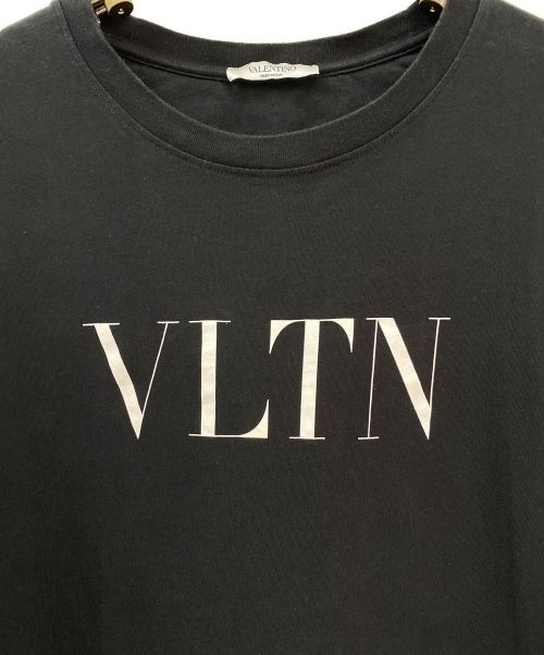 VALENTINO（ヴァレンティノ）VALENTINO (ヴァレンティノ) VLTNロゴTシャツ ブラック サイズ:Mの古着・服飾アイテム