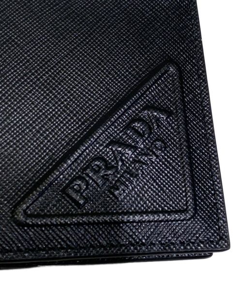 PRADA（プラダ）PRADA (プラダ) Leather Bi-Fold Wallet ブラックの古着・服飾アイテム