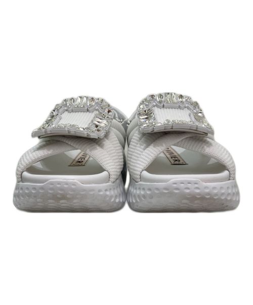 Roger Vivier（ロジェ ヴィヴィエ）Roger Vivier (ロジェ ヴィヴィエ) エンベリッシュドバックルサンダル ホワイト サイズ:35の古着・服飾アイテム