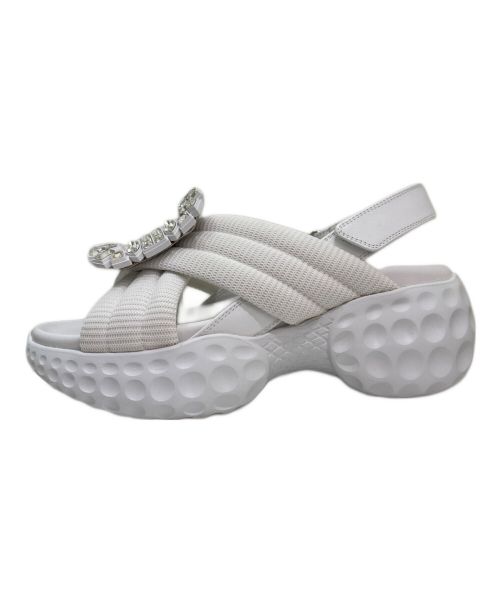 Roger Vivier（ロジェ ヴィヴィエ）Roger Vivier (ロジェ ヴィヴィエ) エンベリッシュドバックルサンダル ホワイト サイズ:35の古着・服飾アイテム