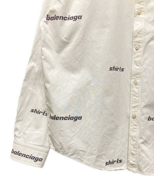 BALENCIAGA（バレンシアガ）BALENCIAGA (バレンシアガ) オールオーバー ロゴ プリント ロングスリーブ シャツ ホワイト サイズ:SIZE37の古着・服飾アイテム