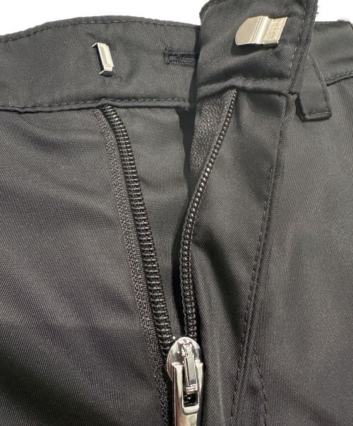 PRADA（プラダ）PRADA (プラダ) RE-NYLONカーゴロングパンツ ブラック サイズ:44の古着・服飾アイテム