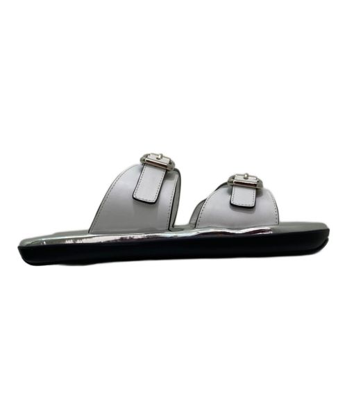 PRADA（プラダ）PRADA (プラダ) レクタンギュラーサンダル ホワイト×シルバー サイズ:37の古着・服飾アイテム