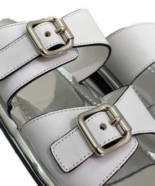 PRADA（プラダ）PRADA (プラダ) レクタンギュラーサンダル ホワイト×シルバー サイズ:37の古着・服飾アイテム