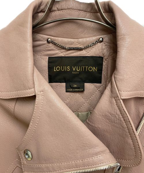 LOUIS VUITTON（ルイ ヴィトン）LOUIS VUITTON (ルイ ヴィトン) ショートスリーブレザージャケット ピンク サイズ:34の古着・服飾アイテム