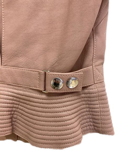 LOUIS VUITTON（ルイ ヴィトン）LOUIS VUITTON (ルイ ヴィトン) ショートスリーブレザージャケット ピンク サイズ:34の古着・服飾アイテム