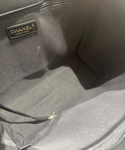 CHANEL（シャネル）CHANEL (シャネル) レザートート ブラック×ゴールドの古着・服飾アイテム